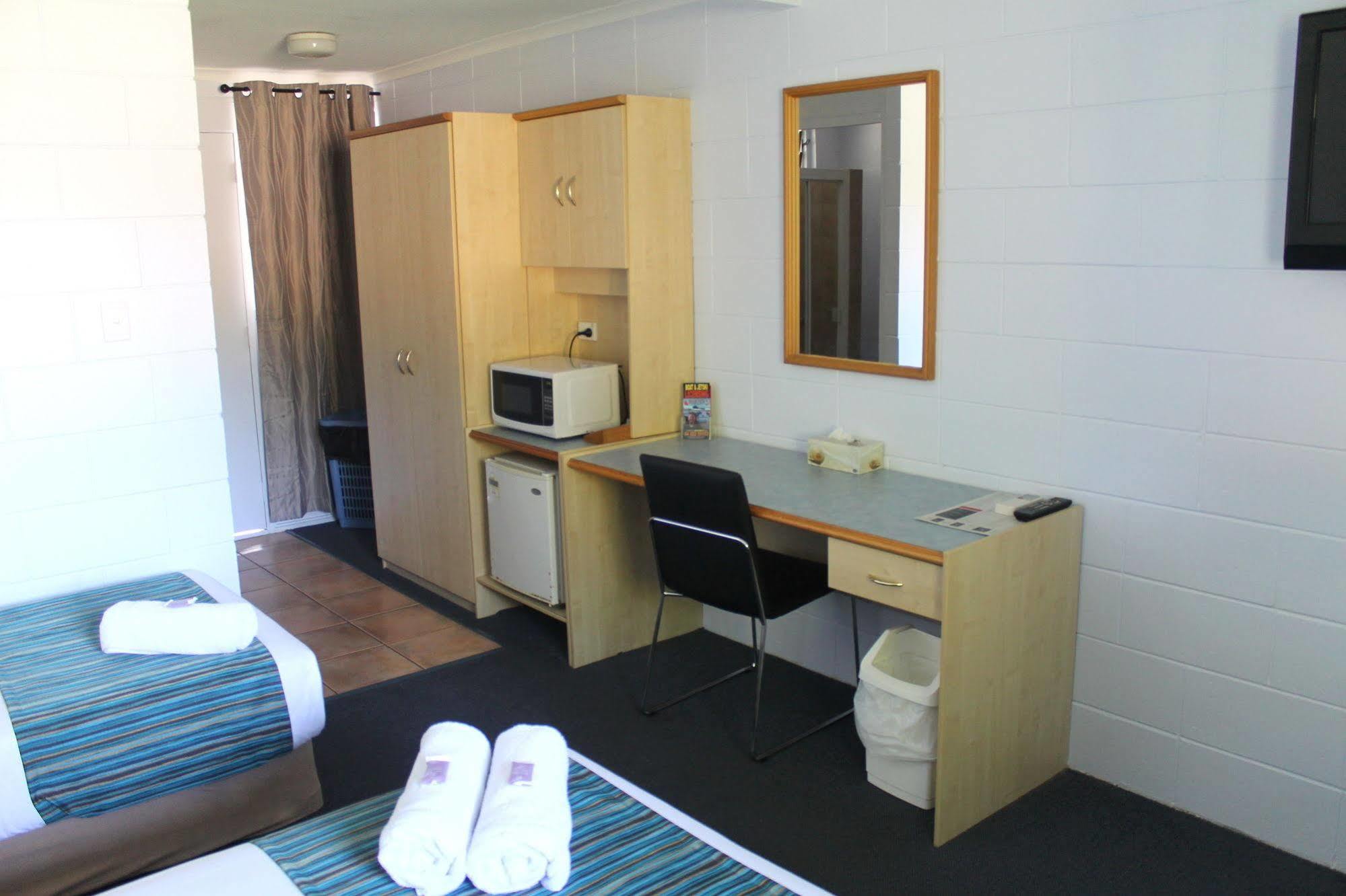 Rocky Glen Hotel Motel Gladstone Eksteriør bilde