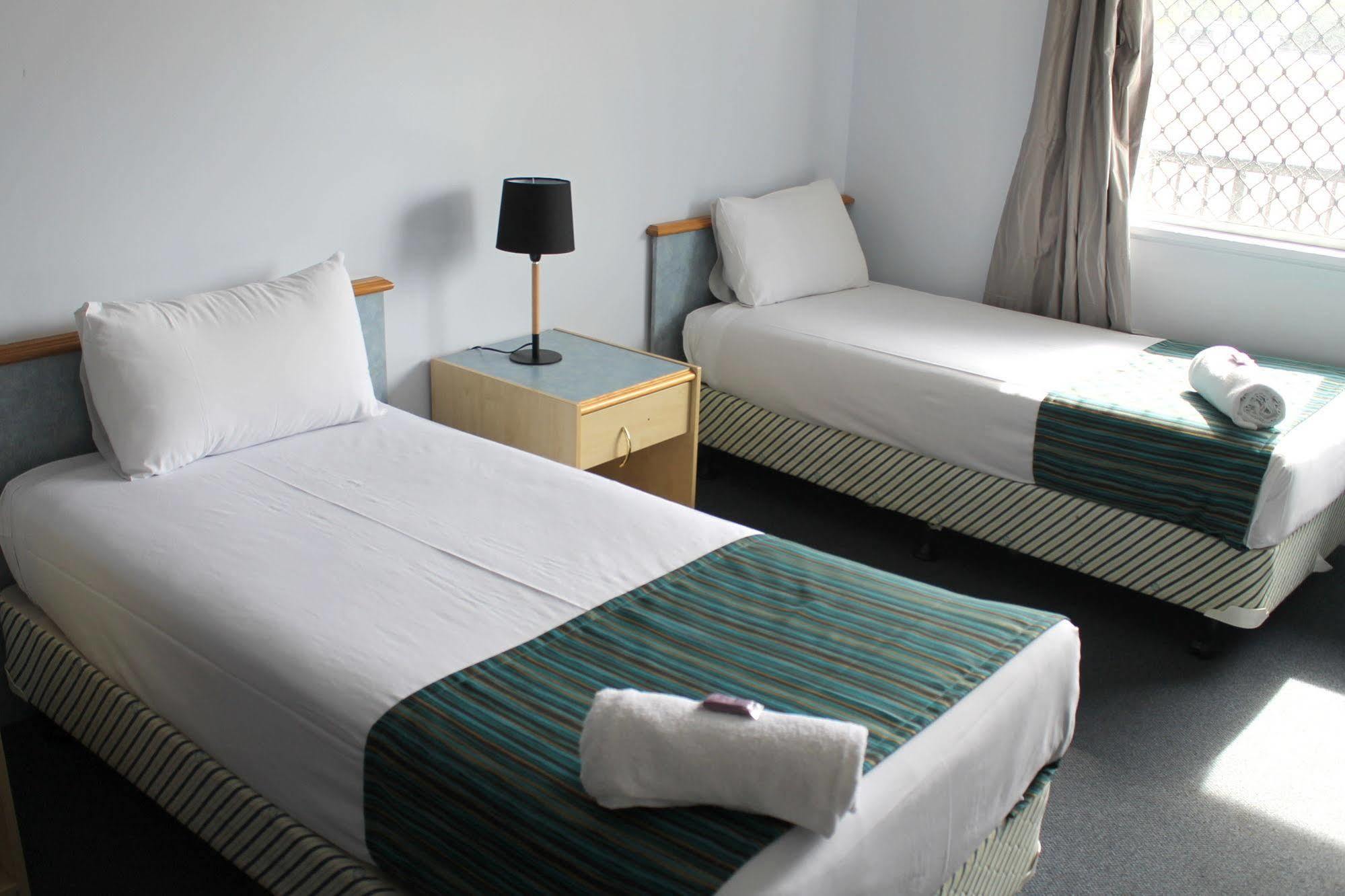 Rocky Glen Hotel Motel Gladstone Eksteriør bilde