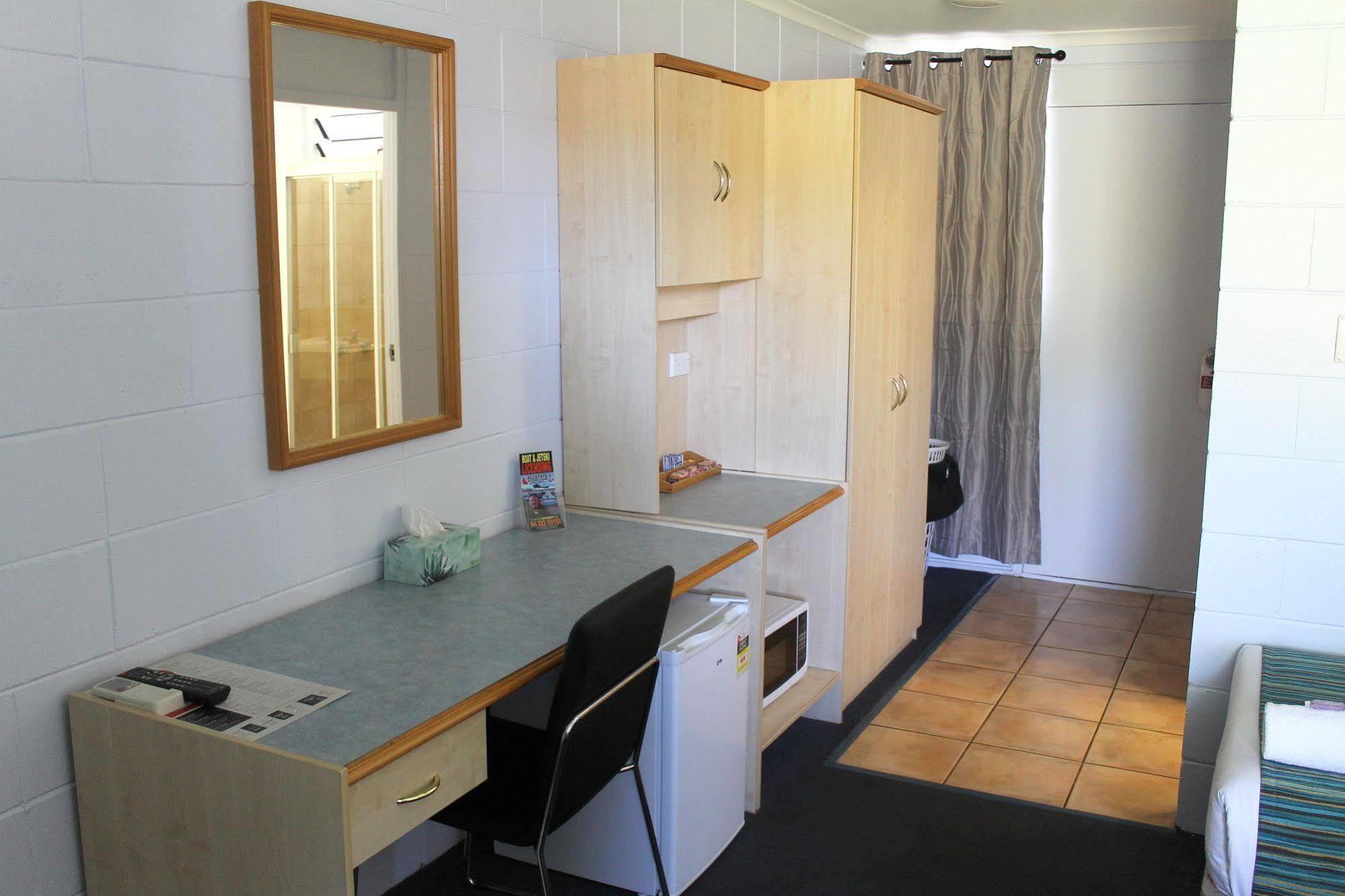 Rocky Glen Hotel Motel Gladstone Eksteriør bilde